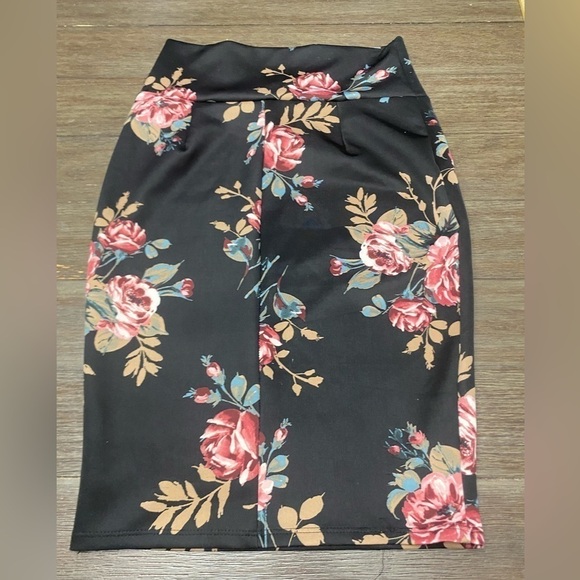 Silhouette NYC
Floral Print Skirt Knee length high waisted pencil skirt size L - Picture 5 of 8